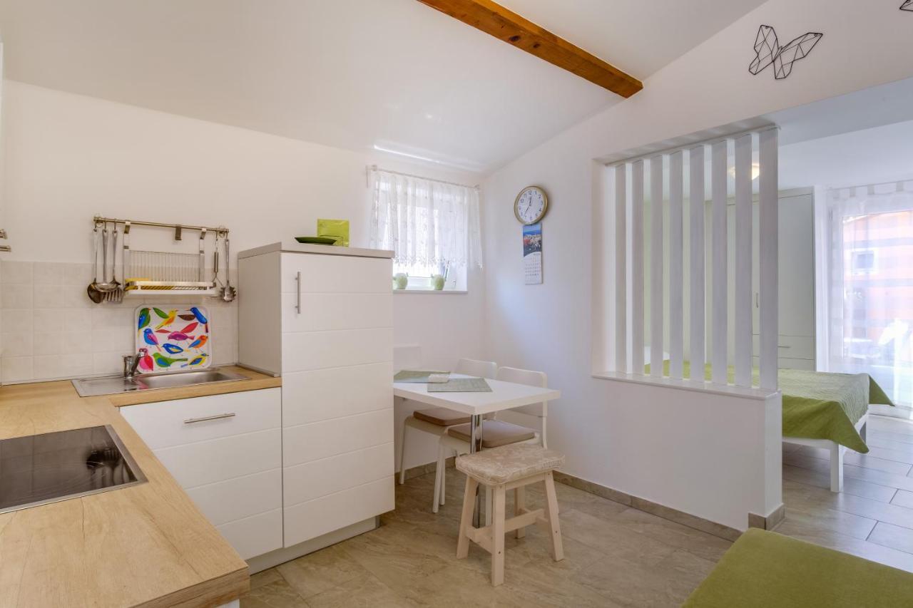 Lotta Apartment Nerezine Ngoại thất bức ảnh